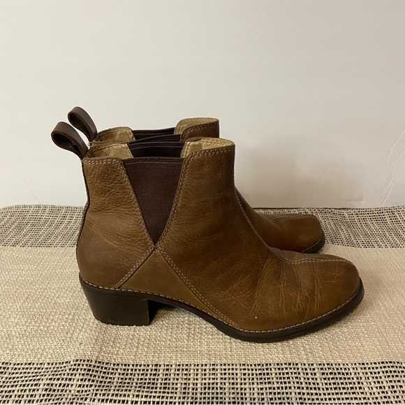 REDWING / Brown Leather Chelsea Ankle Boots Size 7.5 - Picture 3 of 14